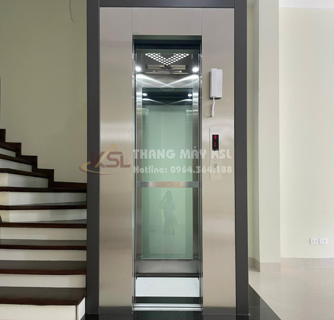 Thang kính vuông 01 Thang kính vuông 01