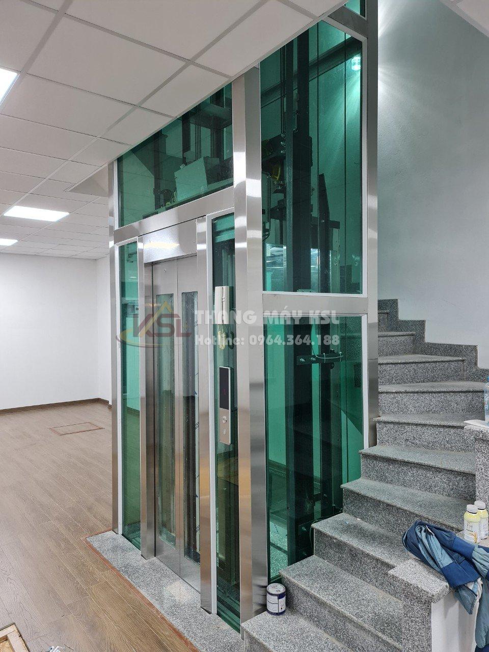 Thang kính vuông 13 Thang kính vuông 13