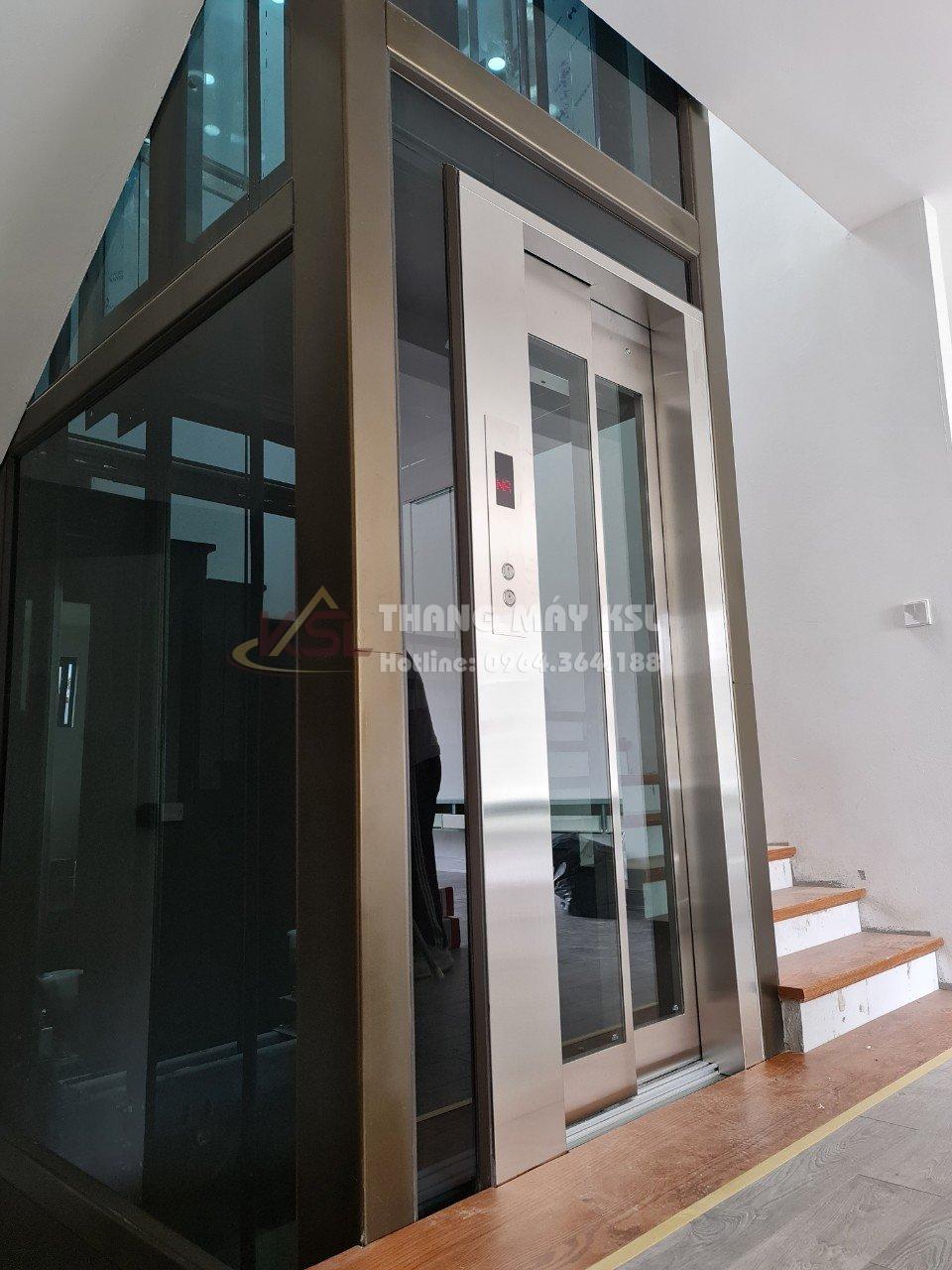 Thang kính vuông 16 Thang kính vuông 16