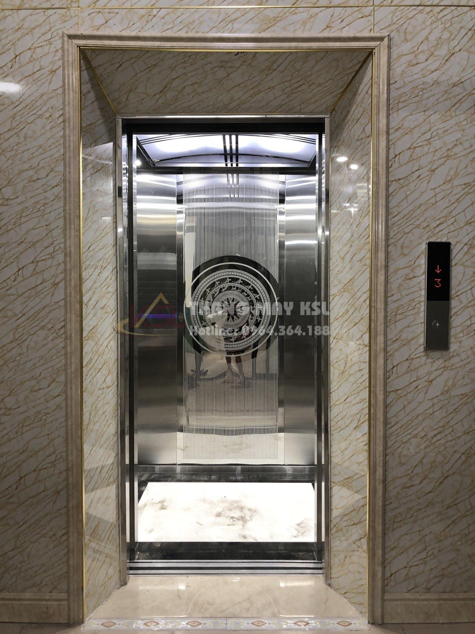 Thang inox hoa văn trắng 18 Thang inox hoa văn trắng 18