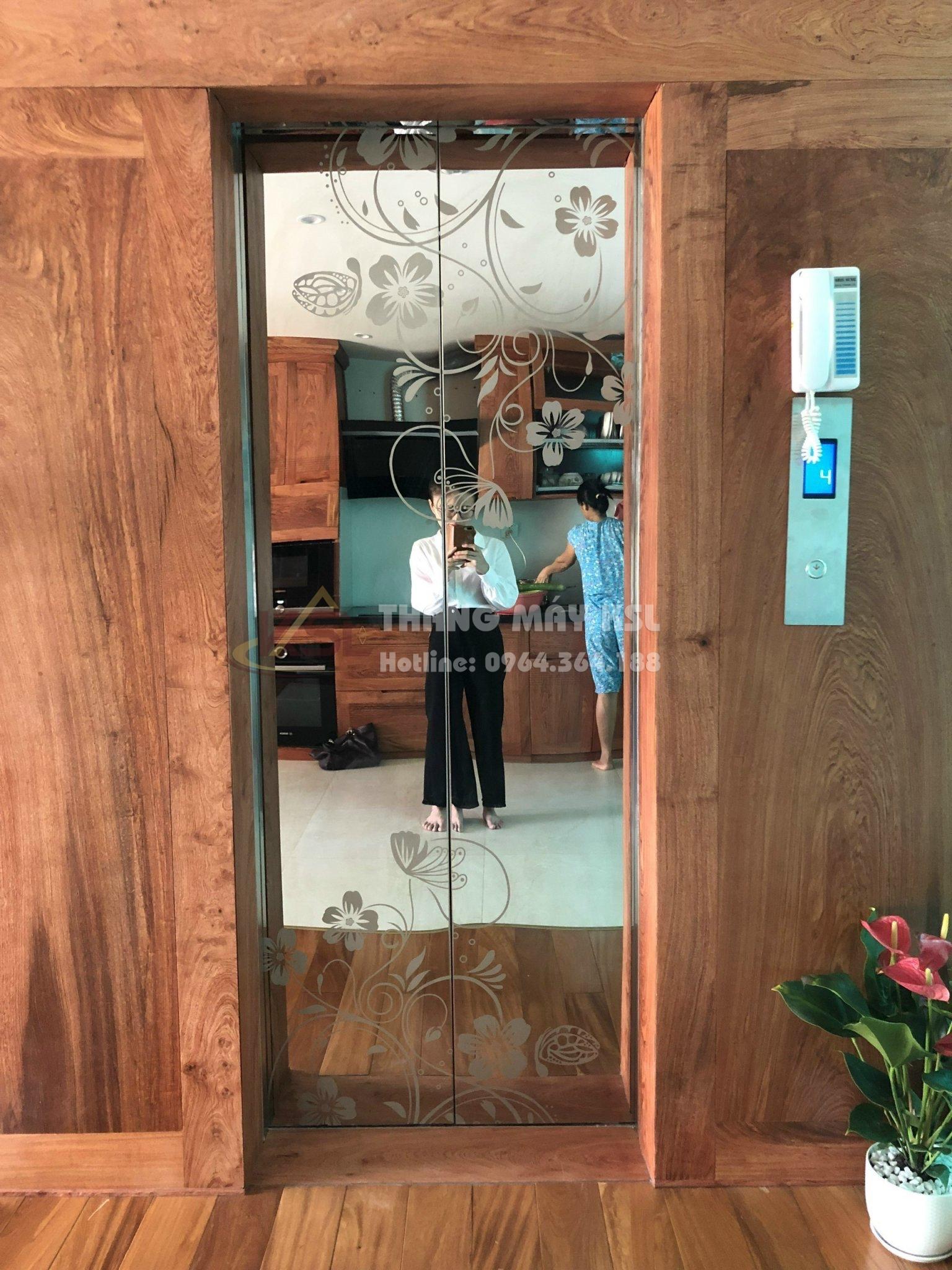 Thang inox hoa văn trắng 02 Thang inox hoa văn trắng 02