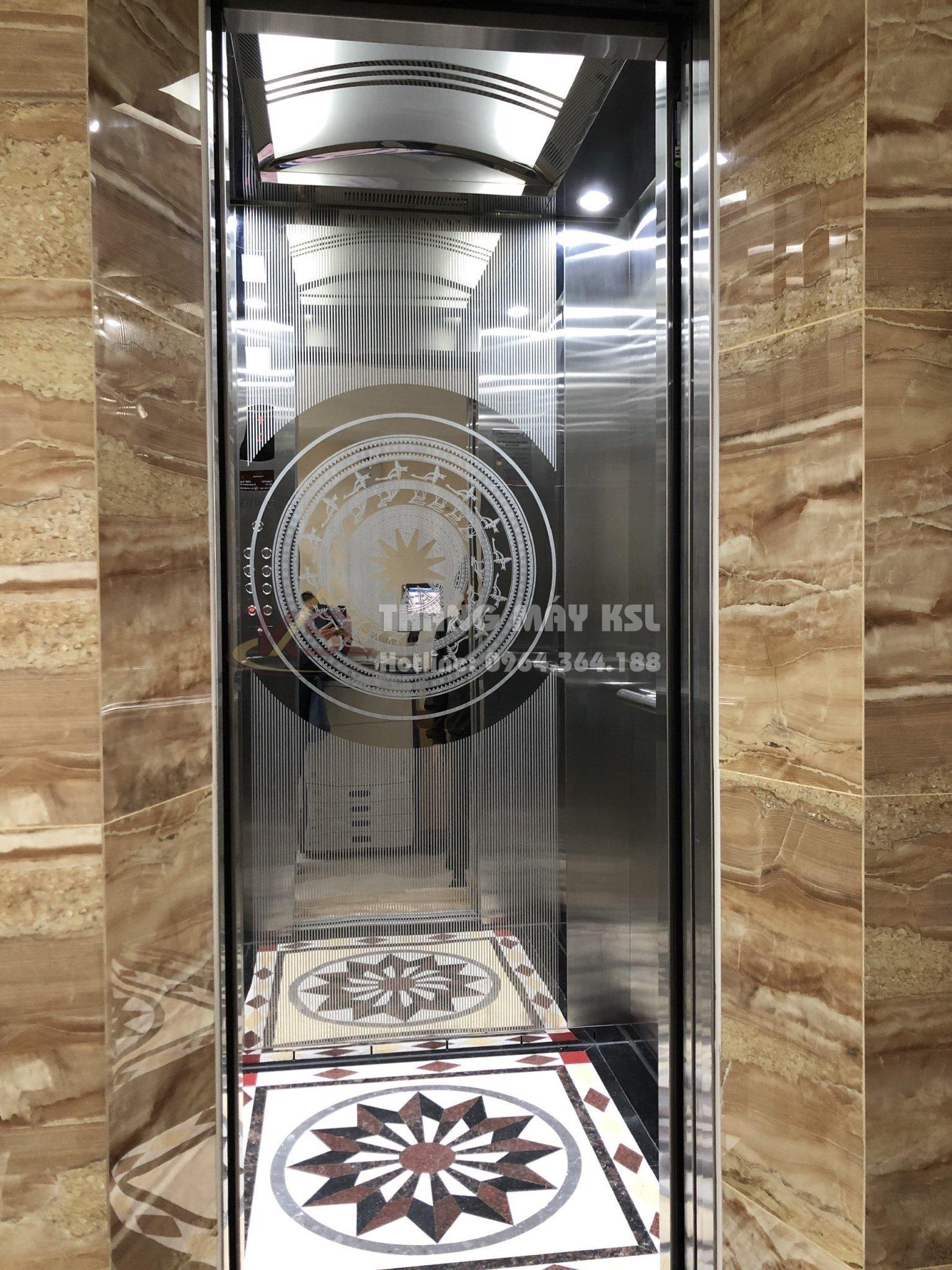 Thang inox hoa văn trắng 23 Thang inox hoa văn trắng 23