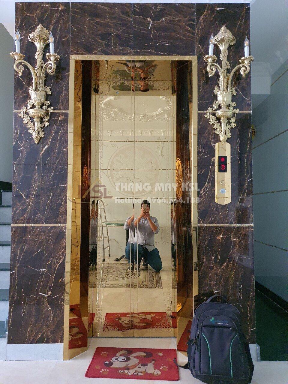 Thang inox hoa văn vàng gold 18 Thang inox hoa văn vàng gold 18