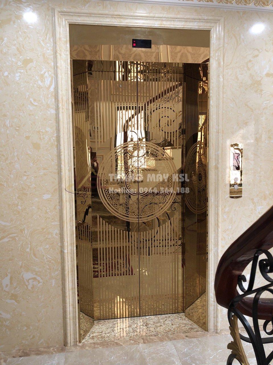Thang inox hoa văn vàng gold 01 Thang inox hoa văn vàng gold 01