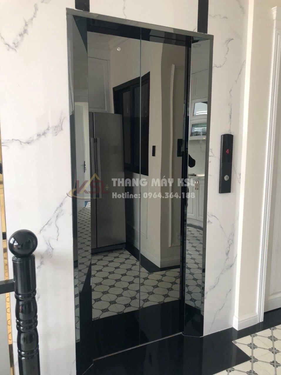 Thang inox gương đen 01 Thang inox gương đen 01