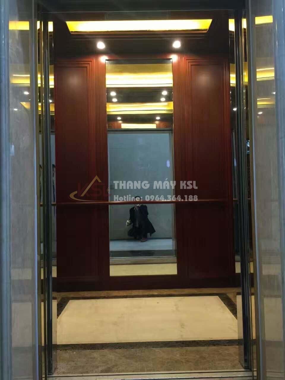 Thang laminate vân gỗ 04 Thang laminate vân gỗ 04