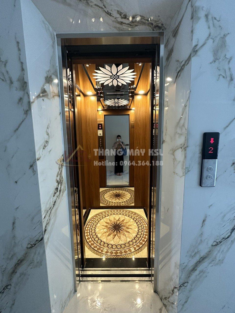 Thang laminate vân gỗ 01 Thang laminate vân gỗ 01