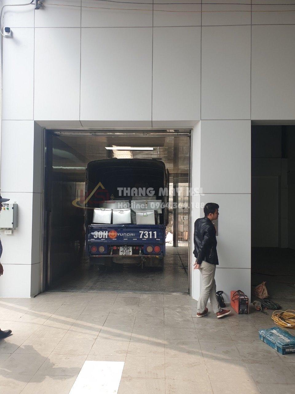 Thang nâng oto 05 Thang nâng oto 05